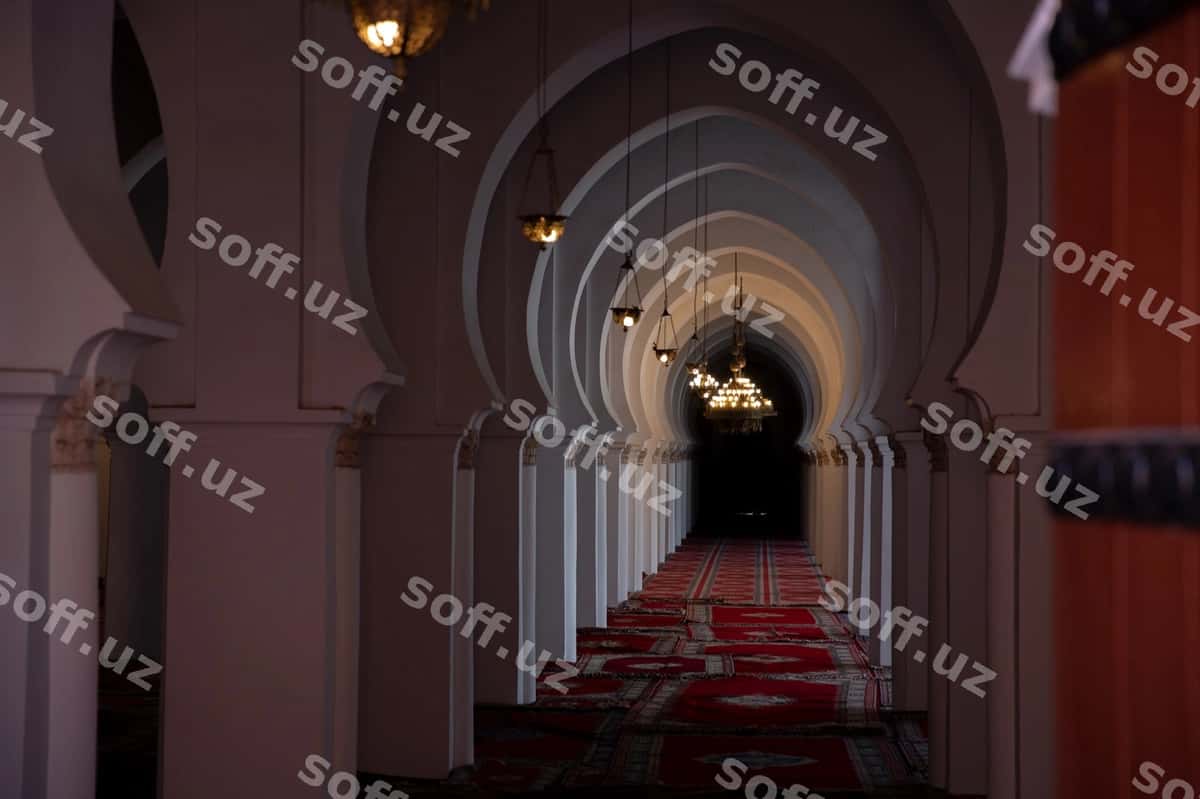Bo'sh kotarma binosi | Empty corridor building 1