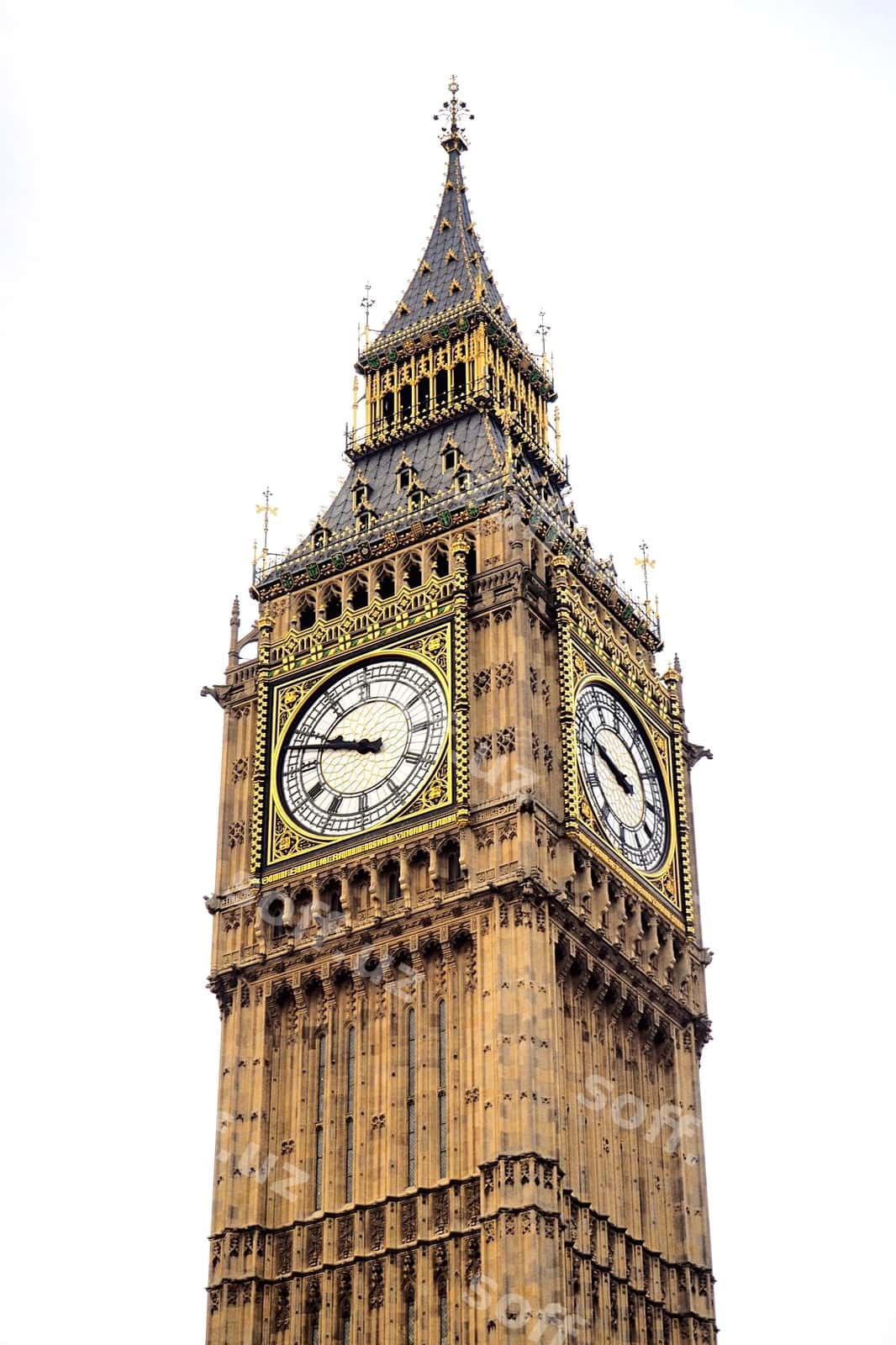 Osmonga nisbatan past burchakli soat minorasi | Low angle view clock tower against sky 1