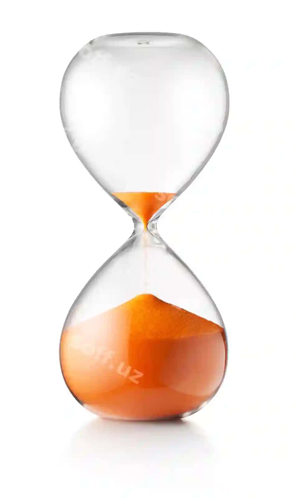 Soat qutisi kontseptsiya rasmi chetka yo'nalishi bilan | Hourglass concept image photo with clipping path