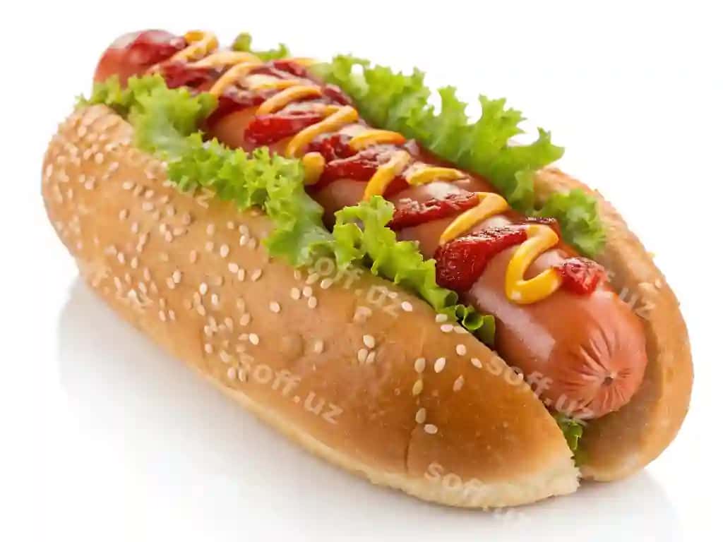 To'g'ri tayyorlangan hot dog salat, ketchup, mustard, sesliyab guruch bilan | Perfectly prepared hot dog with lettuce ketchup mustard sesame seed bun