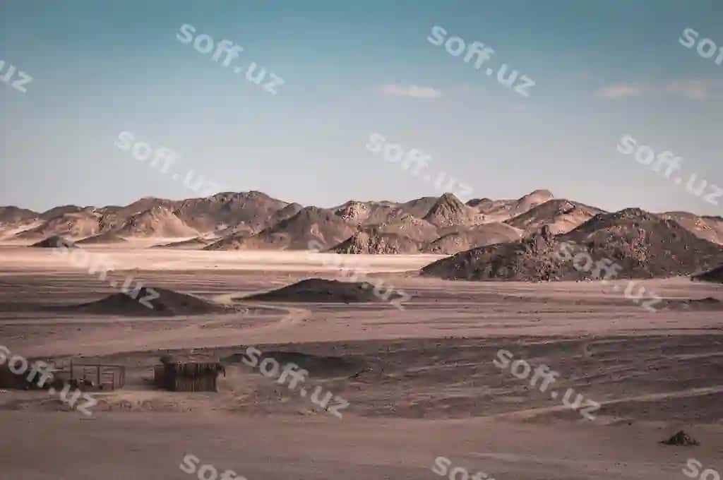Chiroyli cho'li ormon osmondan | Scenic view desert against sky