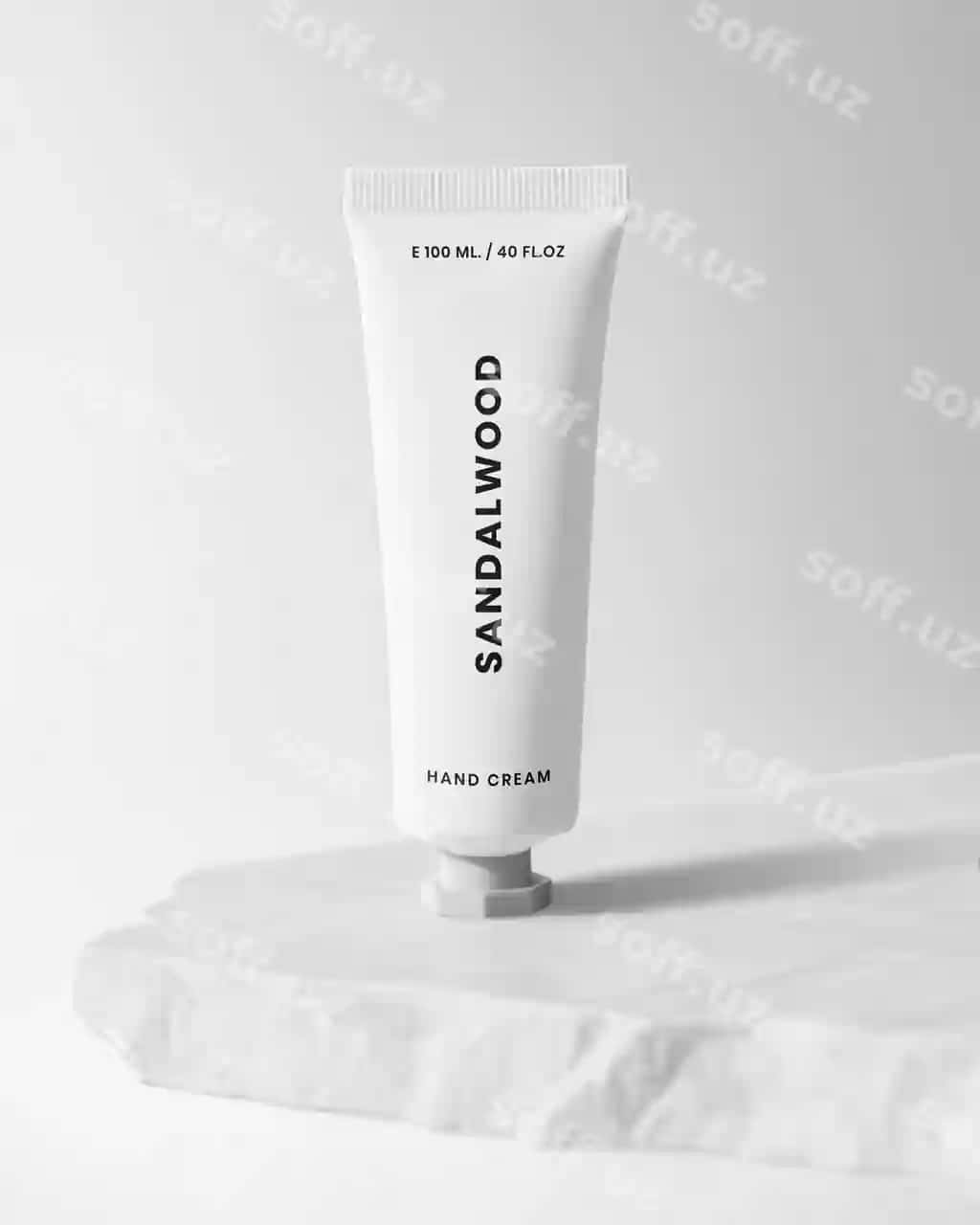 Tuba namunasi go'zalik mahsulot psd qo'l kremi qadoqlashi | Tube mockup beauty product psd hand cream packaging
