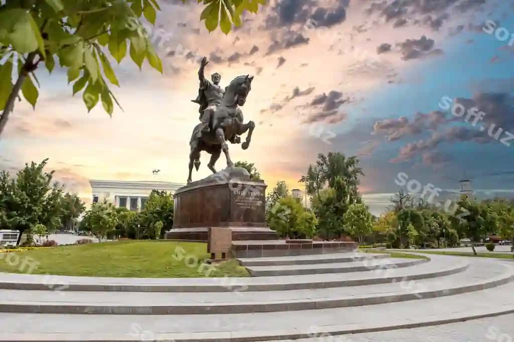 Toshkent, Oʻzbekiston, 20-aprel 2023-yil, majestik monument Amir Temur Markazi, Toshkent, Oʻzbekiston | Tashkent uzbekistan april 20 2023 majestic monument amir temur center tashkent uzbekistan