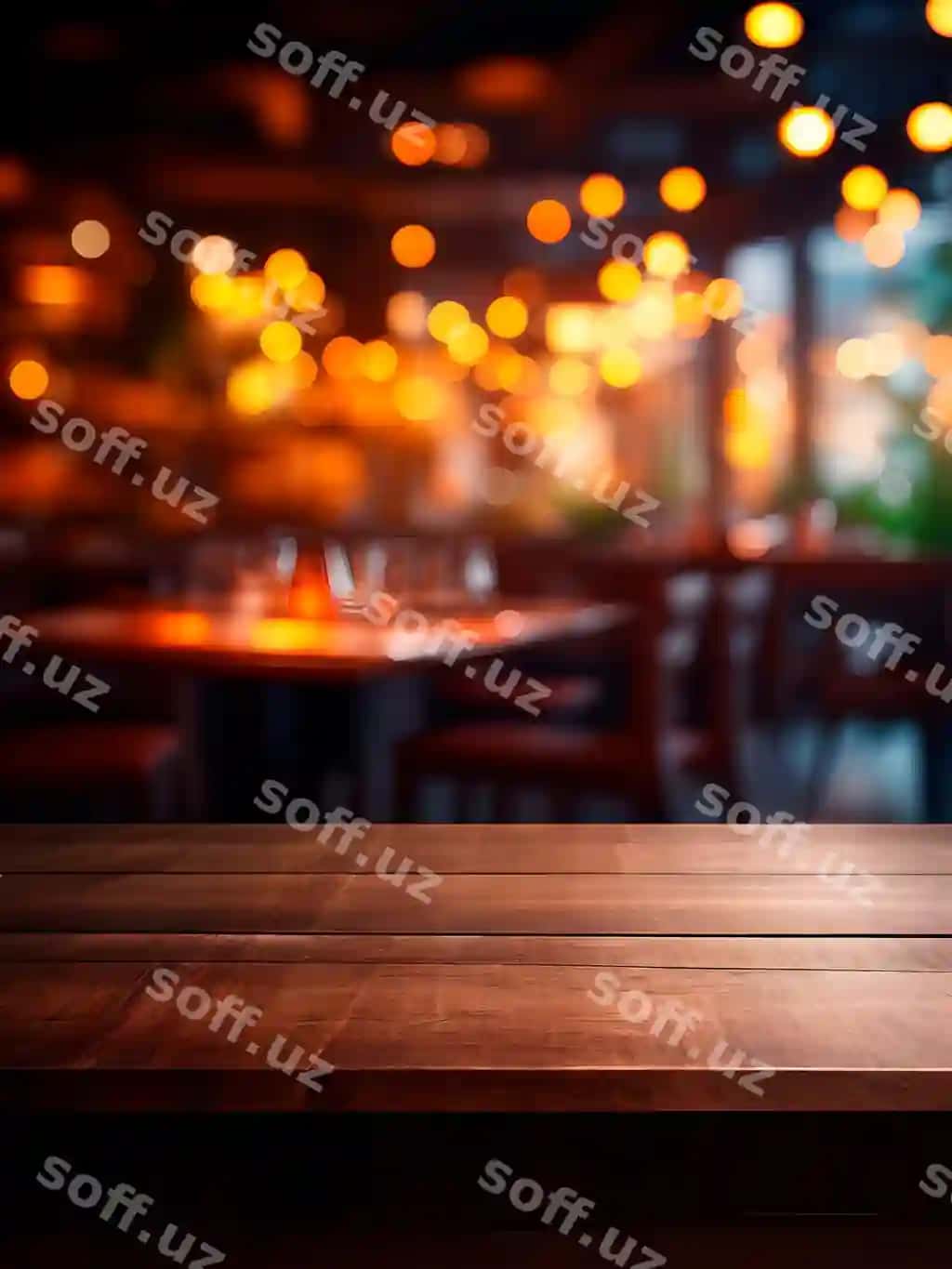 Shisha va yog'ochli stol bulanma orqa fonda | Table with glass wooden table with blurry background