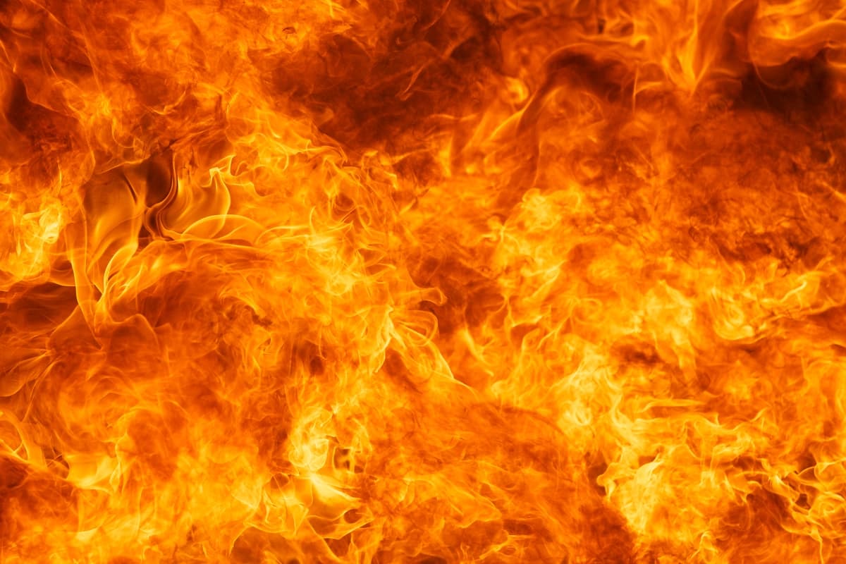 Olovli olov alangasi teksturali fon | Blaze fire flame texture background
