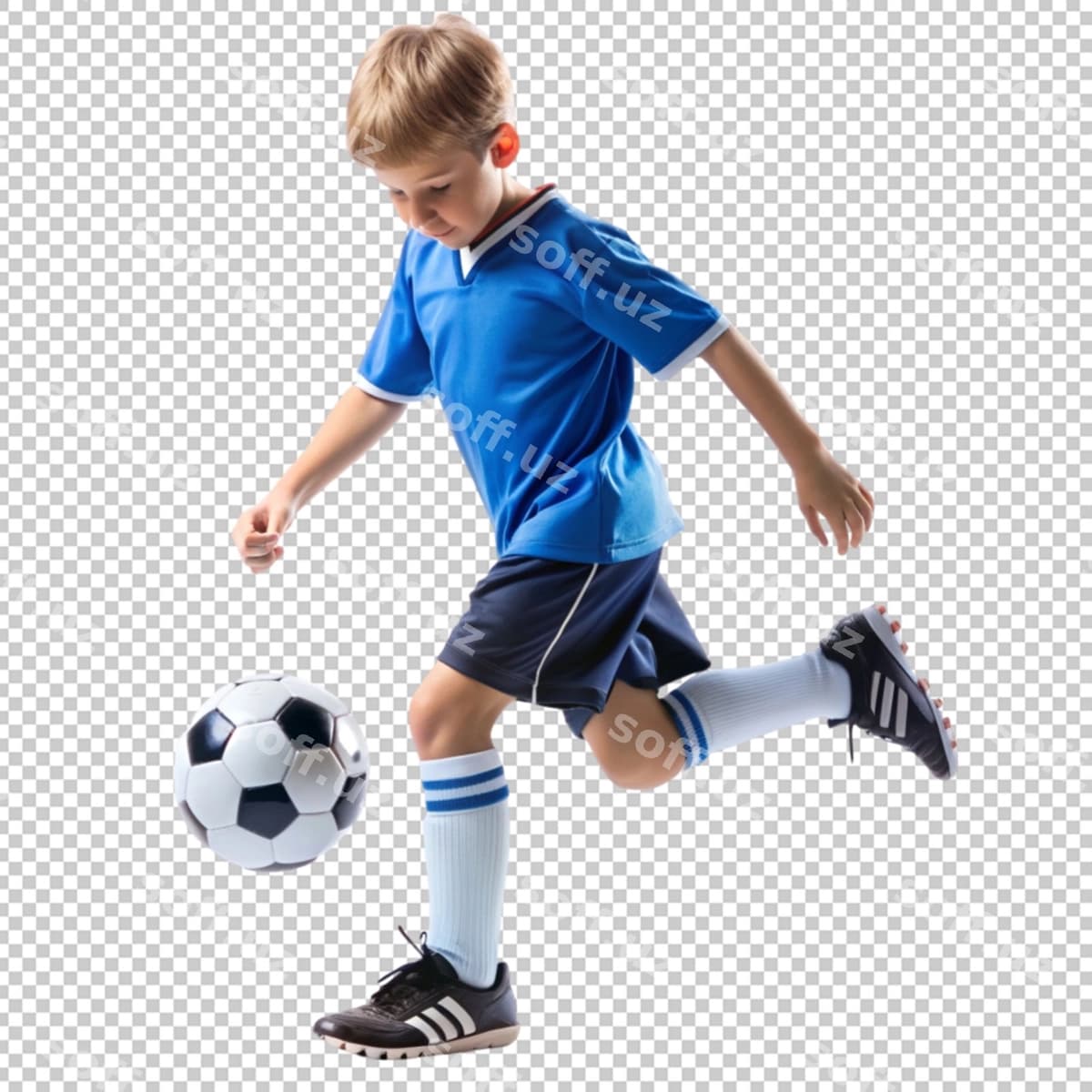 O'g'il futbol o'ynayotgan. | Boy playing soccer